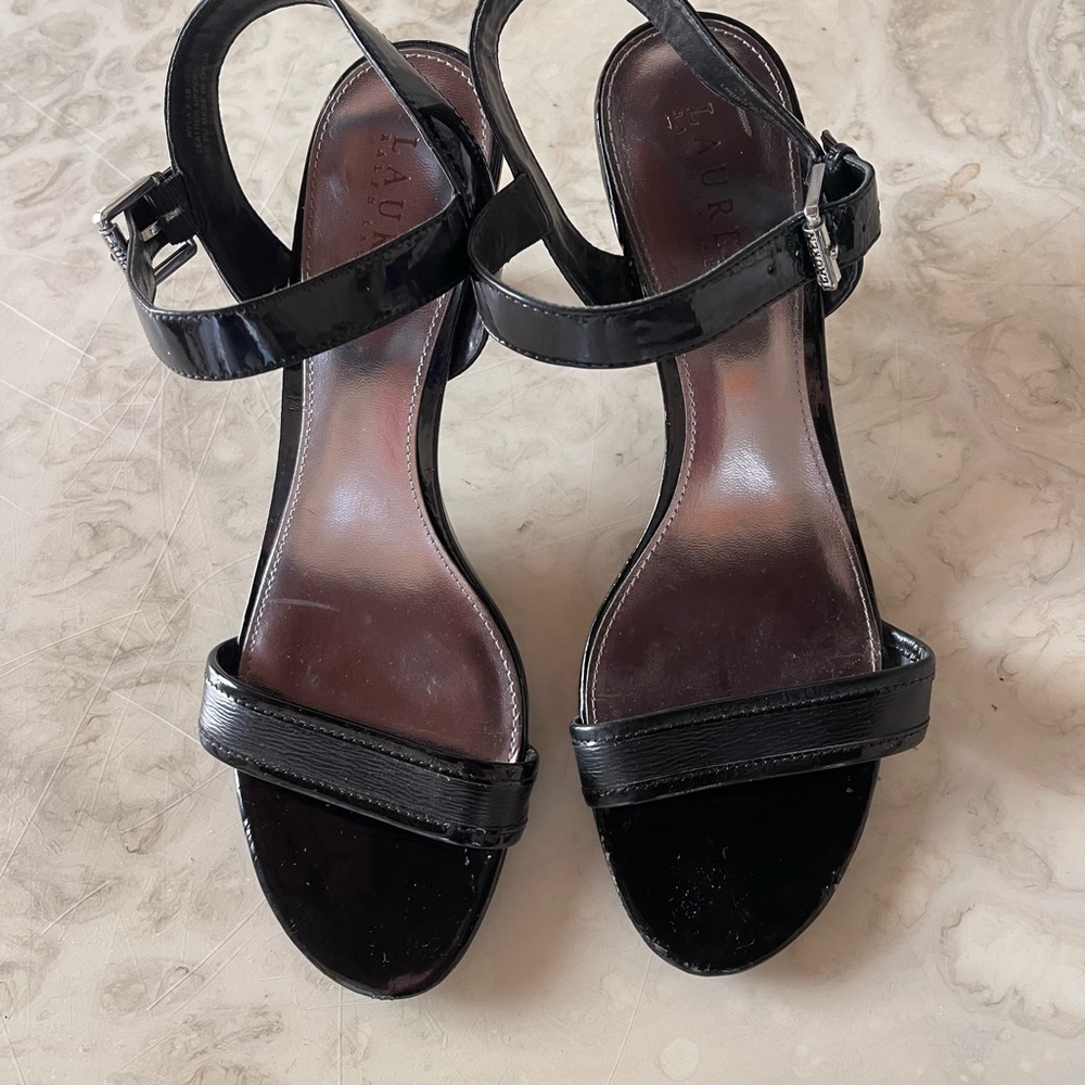RALPH LAUREN Summer sling back 2 3/4” heels. 8.5B, black patent leather, EUC
